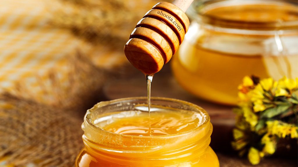 عسل و قاشق عسل